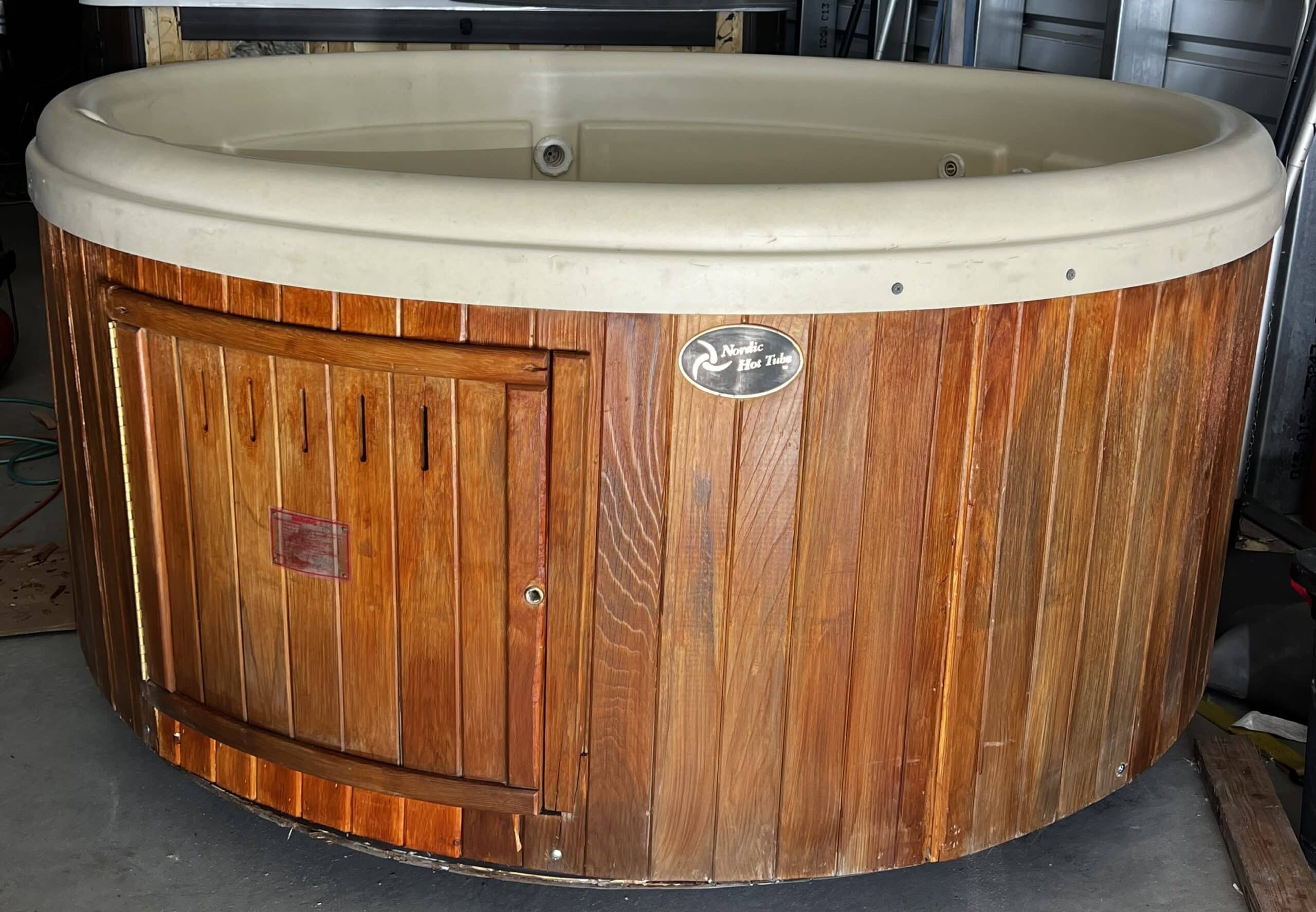Spa Tender Hot Tub